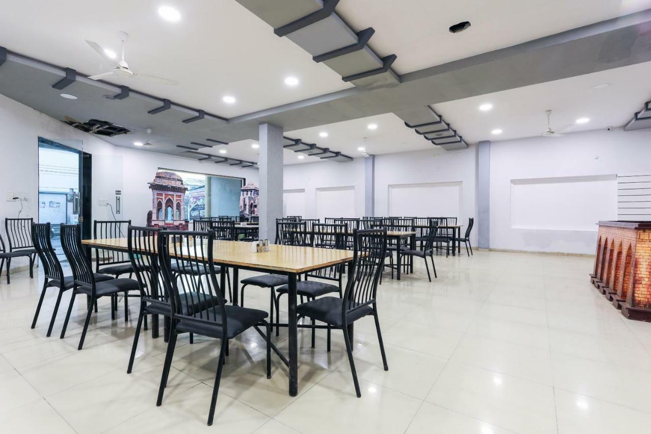 Oyo 43851 Hotel Virasat Mandu Ngoại thất bức ảnh